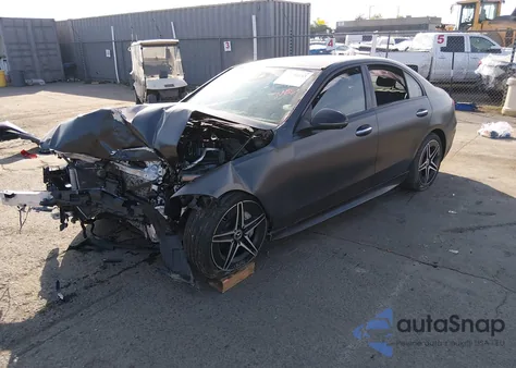 2024 Mercedes-Benz C 300 z USA, uszkodzony, nr VIN W1KAF4GBXRR211187